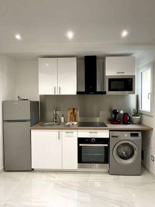 ביוסי-סיינט-ג'ורג' Appartement Cosy Et Moderne Proche De Disneyland מראה חיצוני תמונה