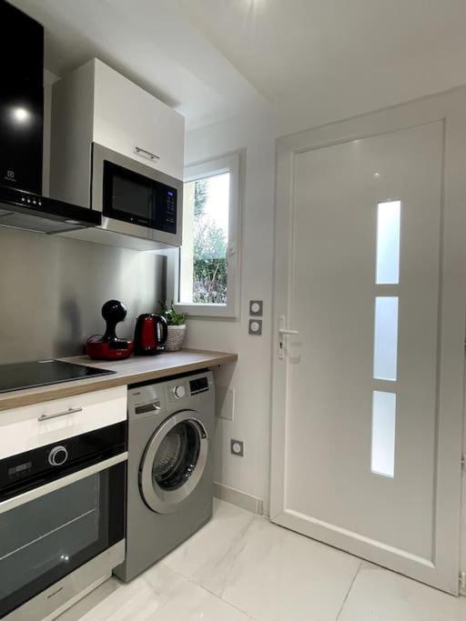 ביוסי-סיינט-ג'ורג' Appartement Cosy Et Moderne Proche De Disneyland מראה חיצוני תמונה